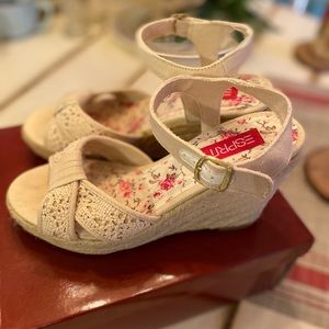 Crochet espadrille platform sandals